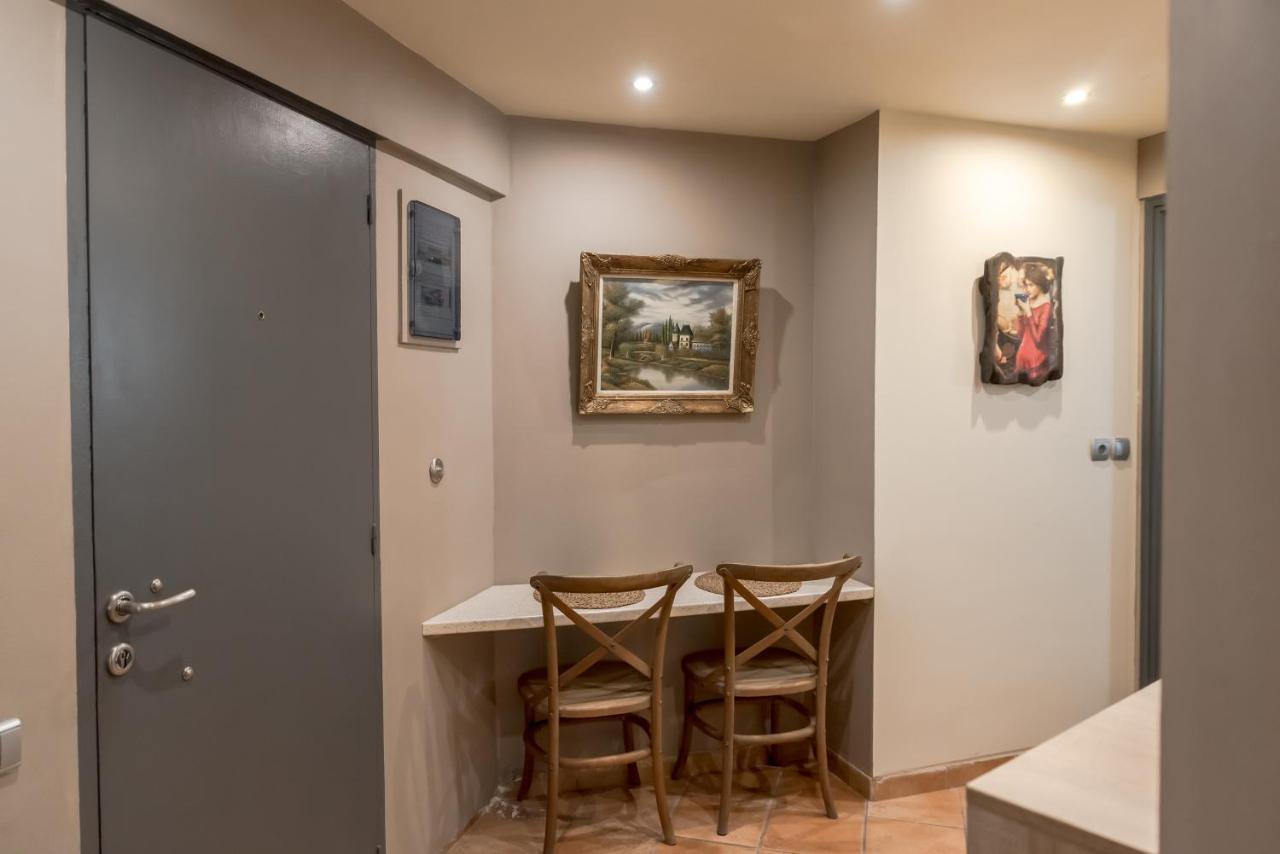 The Heart Of Plaka Apartment Athens Exterior photo